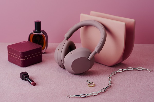7 Smart Tech Companions for the Modern Professional Woman