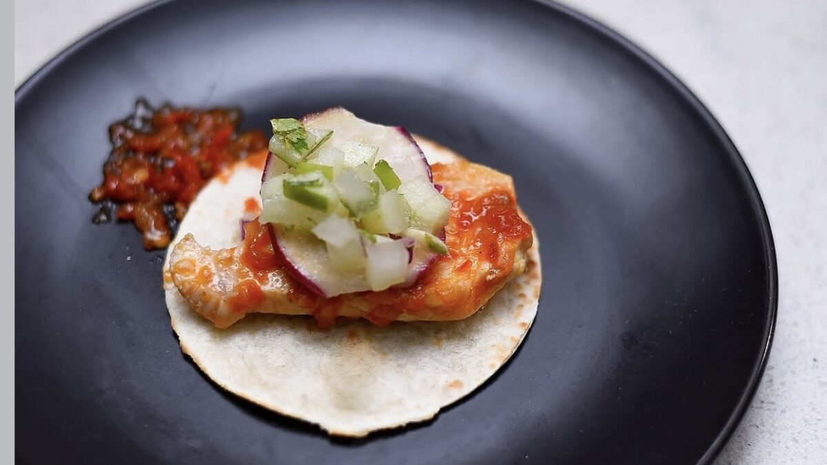 The Lagos-Mexican Fusion: Ata Dindin Chicken Tacos With Zesty Apple Salsa & Creamy Guacamole
